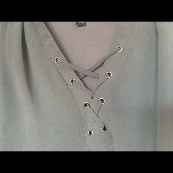 Sleeveless olive green mini dress - Picture 4 of 4